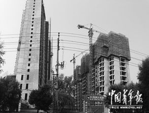 無證樓盤何以“野蠻生長”？——透視房地產開發(fā)中的監(jiān)管亂象